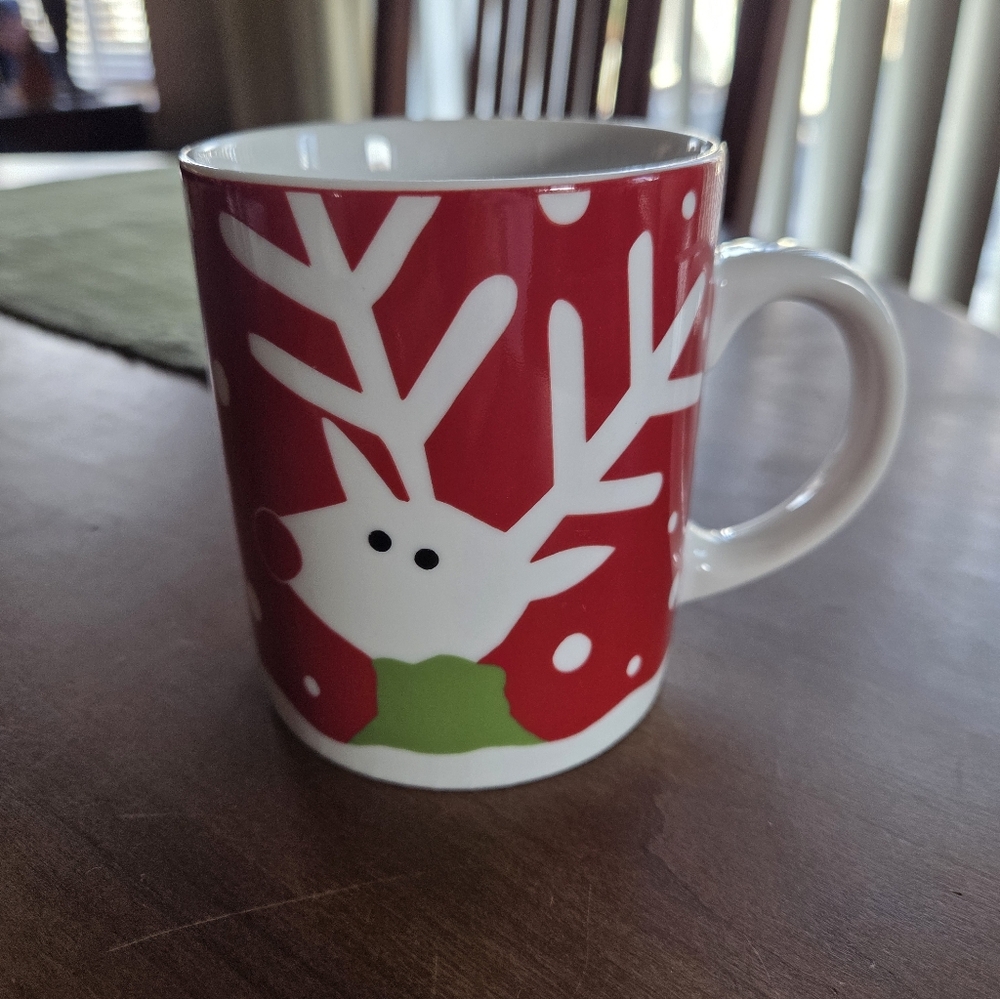 Crate & Barrel Holiday Reindeer Mug 12oz